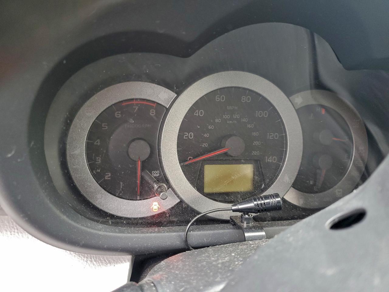 2011 TOYOTA RAV4 photo 9