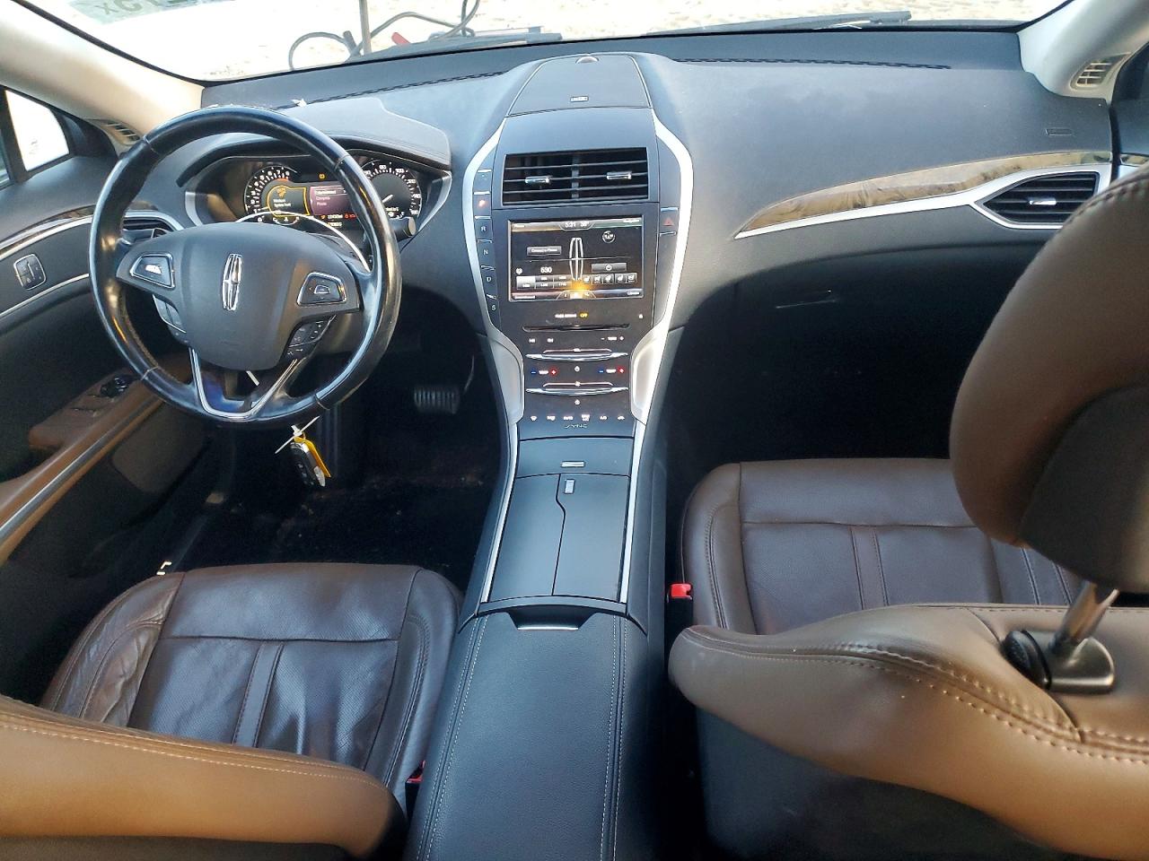2015 LINCOLN MKZ photo 8