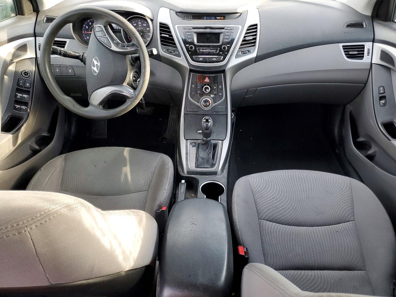 2015 HYUNDAI ELANTRA SE photo 8