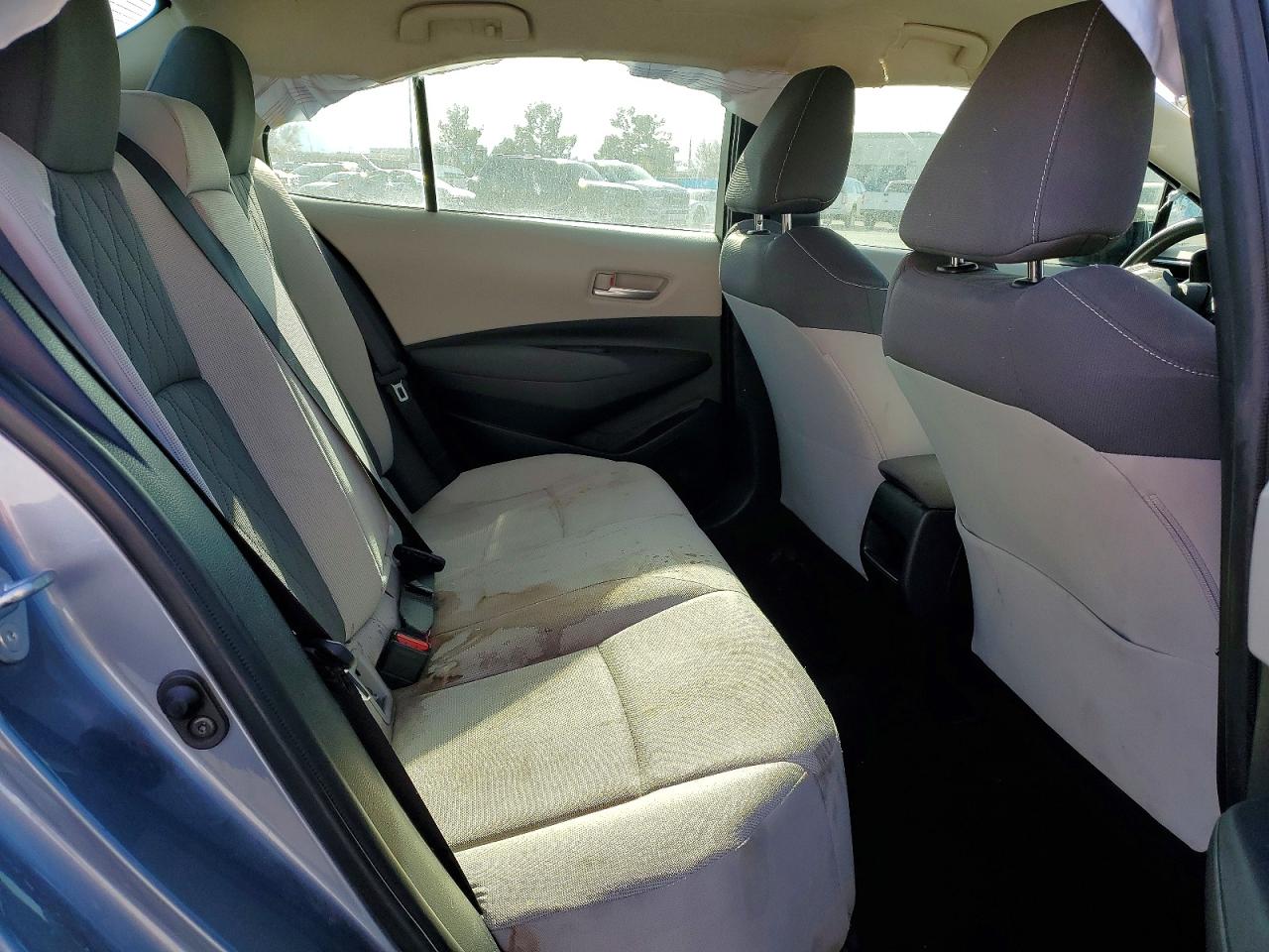 2020 TOYOTA COROLLA LE photo 11