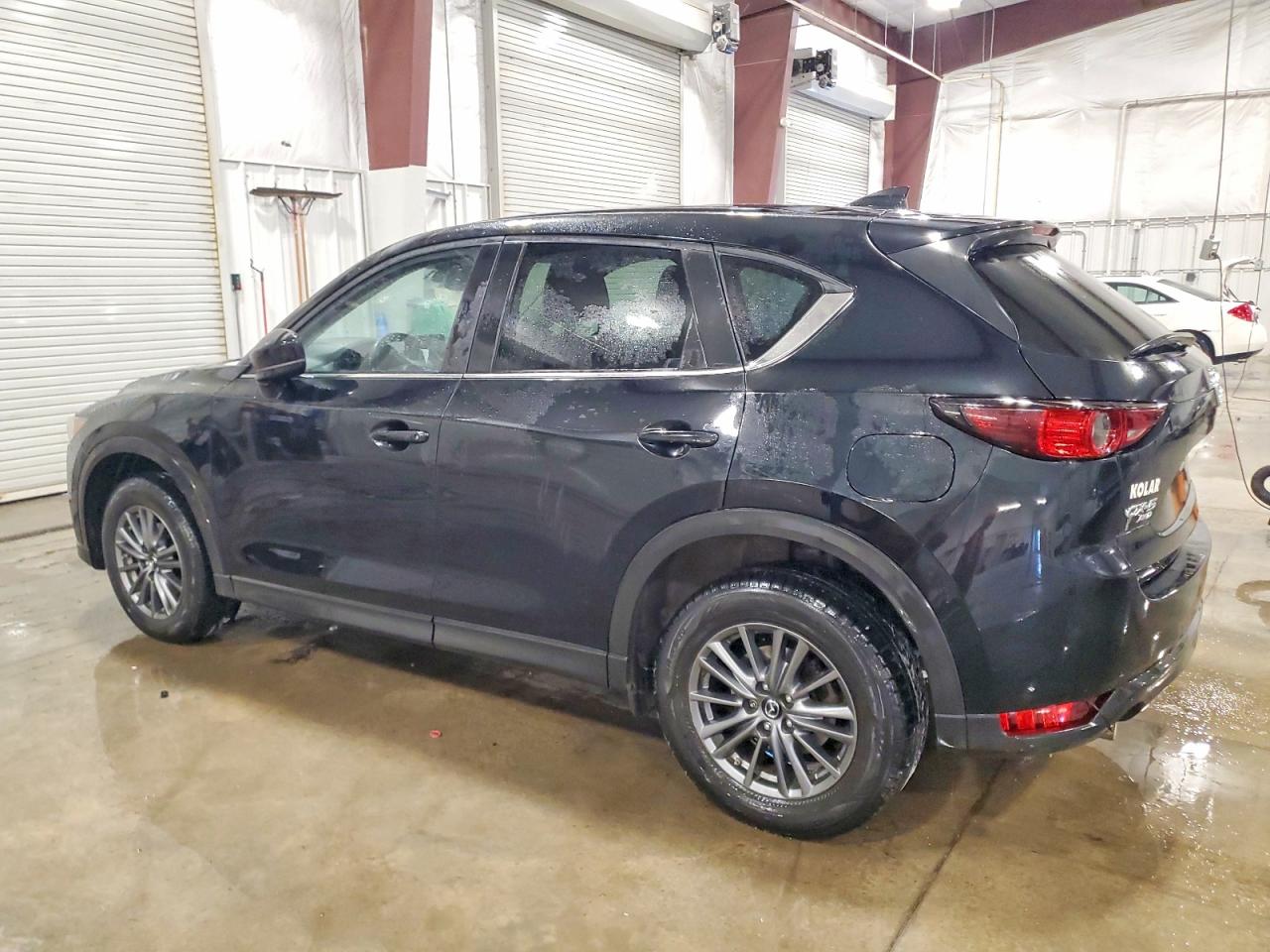 2017 MAZDA CX-5 TOURING photo 4