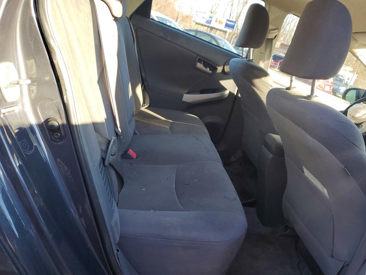 2011 TOYOTA PRIUS photo 10