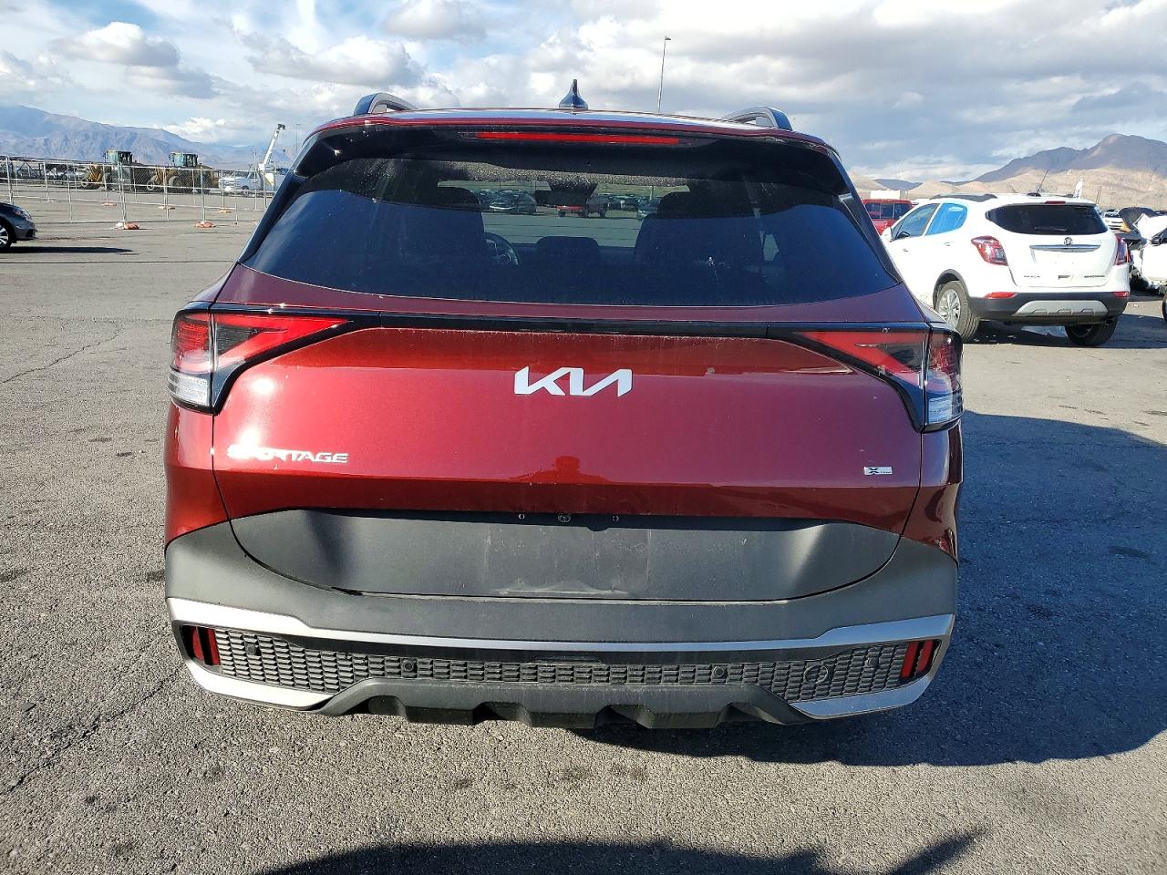 2023 KIA SPORTAGE X LINE photo 6