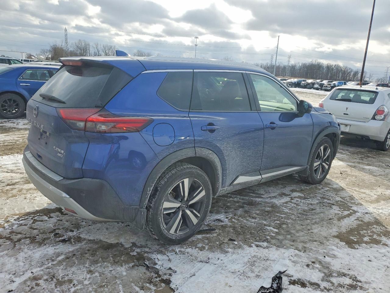 2023 NISSAN ROGUE PLATINUM photo 3