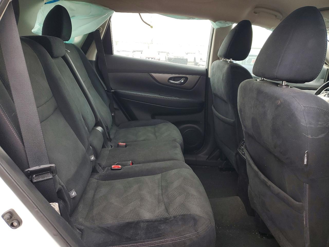 2016 NISSAN ROGUE S photo 11