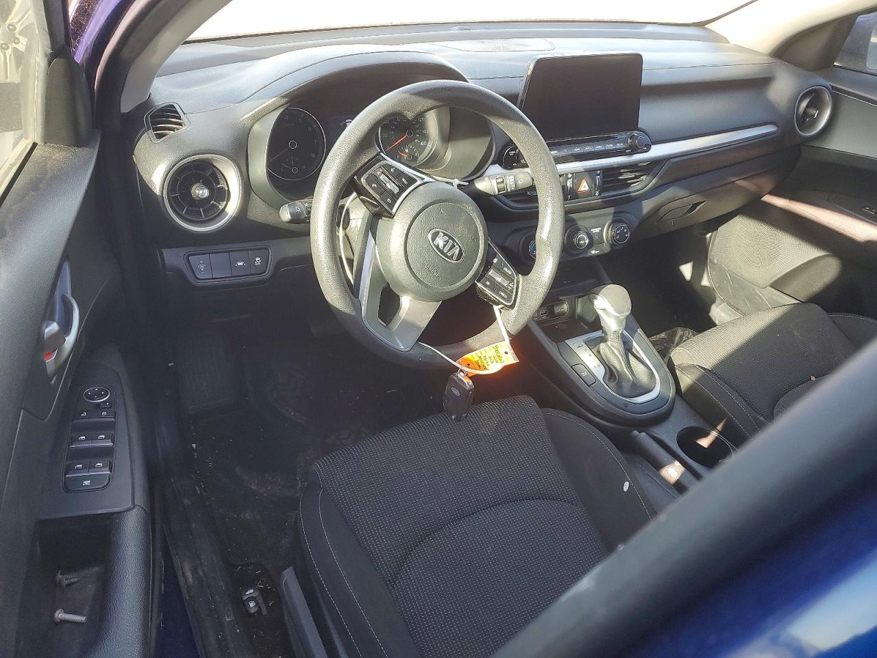 2021 KIA FORTE FE photo 8