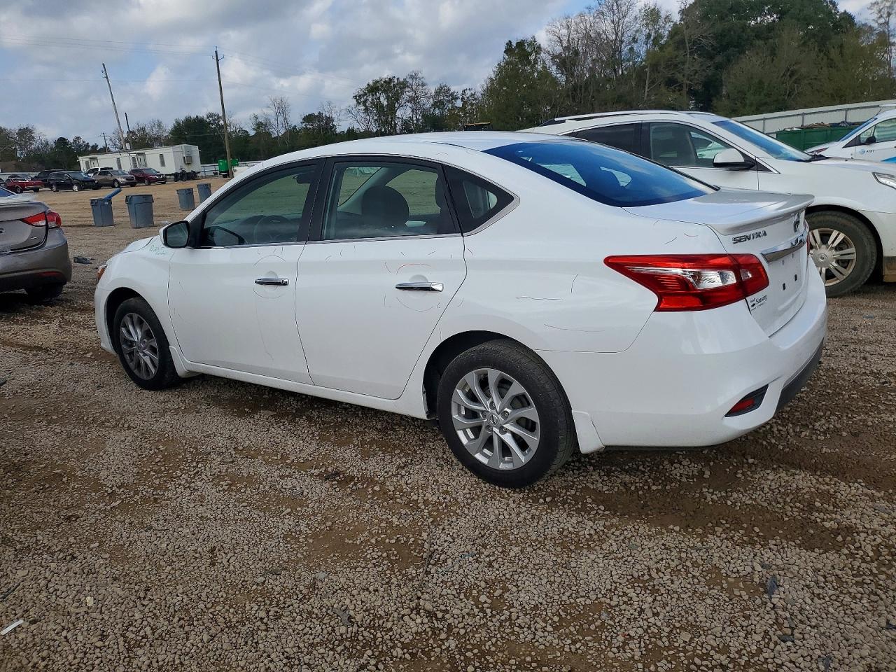 2019 NISSAN SENTRA S photo 3