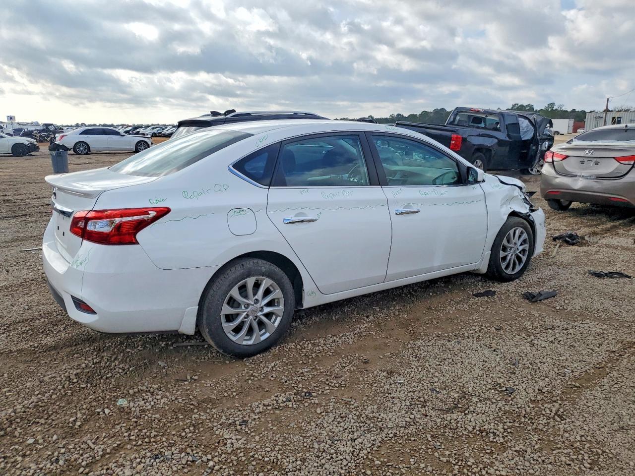 2019 NISSAN SENTRA S photo 5