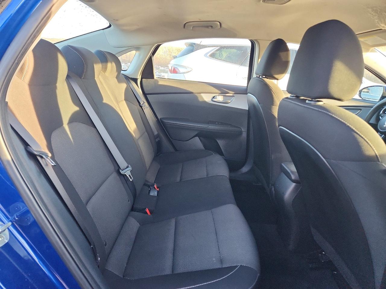 2023 KIA FORTE LX photo 10