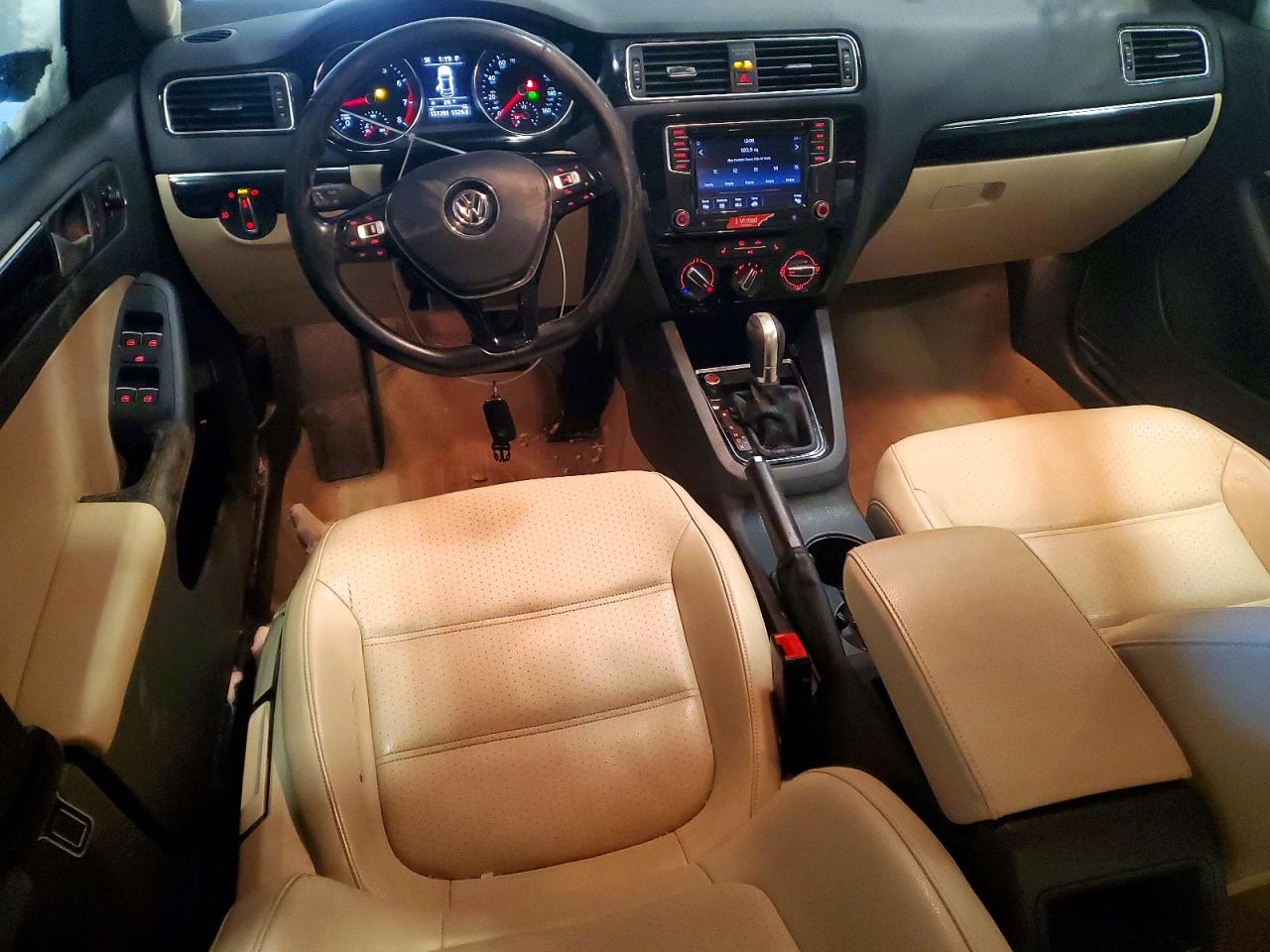 2016 VOLKSWAGEN JETTA SEL photo 8