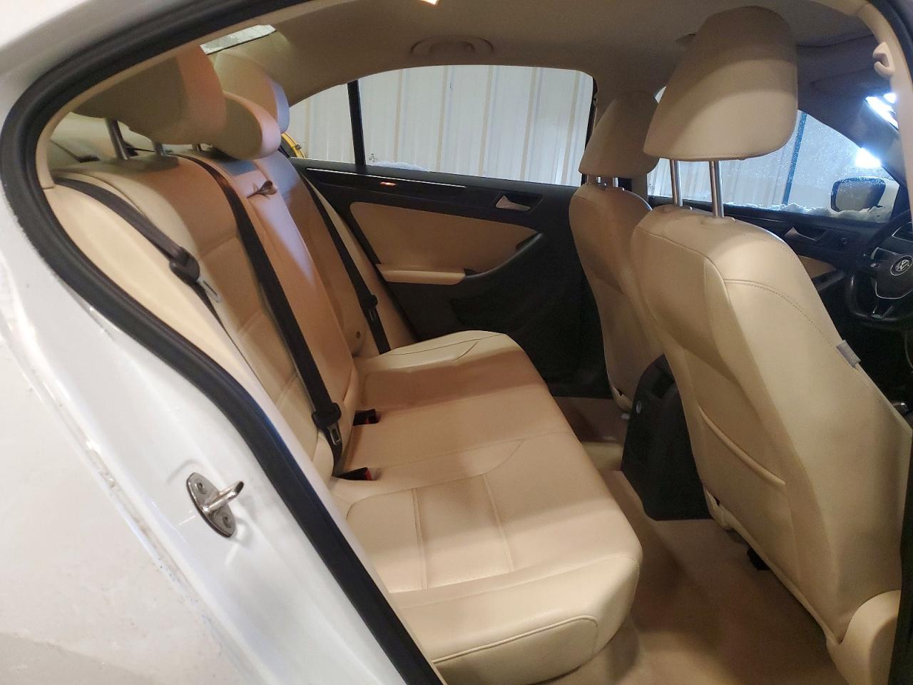 2016 VOLKSWAGEN JETTA SEL photo 10