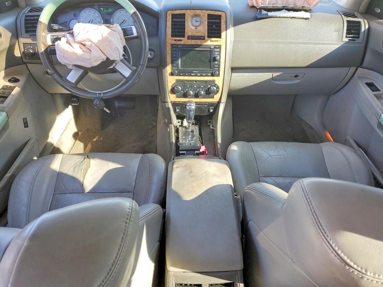 2007 CHRYSLER 300C photo 8