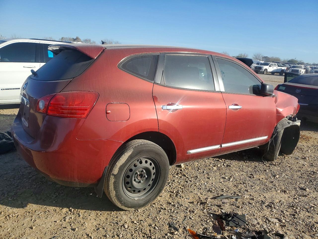2013 NISSAN ROGUE S photo 5