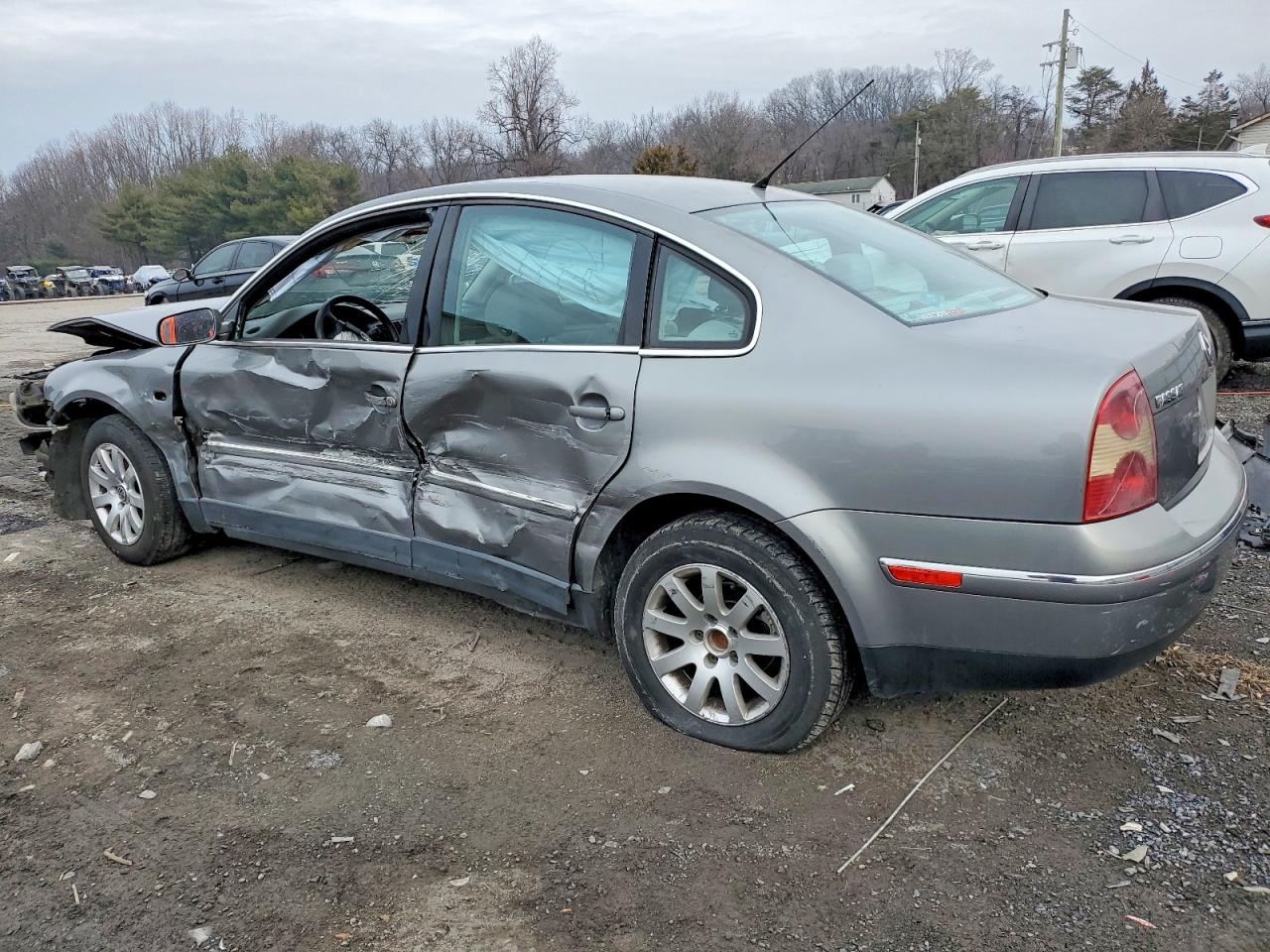 2001 VOLKSWAGEN PASSAT GLS photo 5