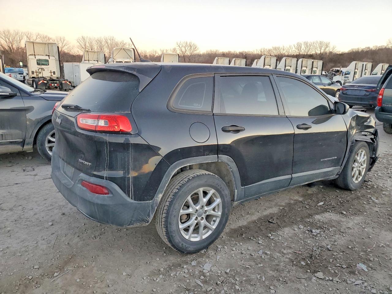 2014 JEEP CHEROKEE SPORT photo 3