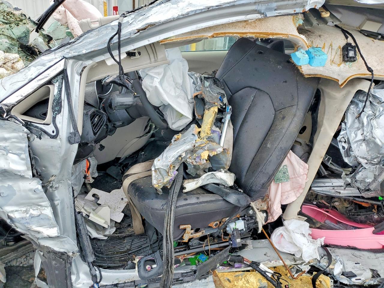 2024 CHRYSLER PACIFICA TOURING L photo 7