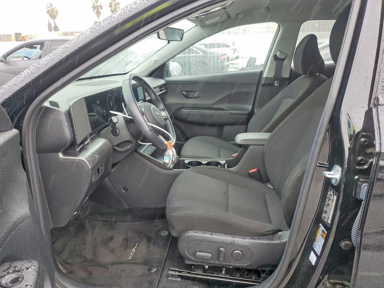 2025 HYUNDAI KONA SEL photo 7