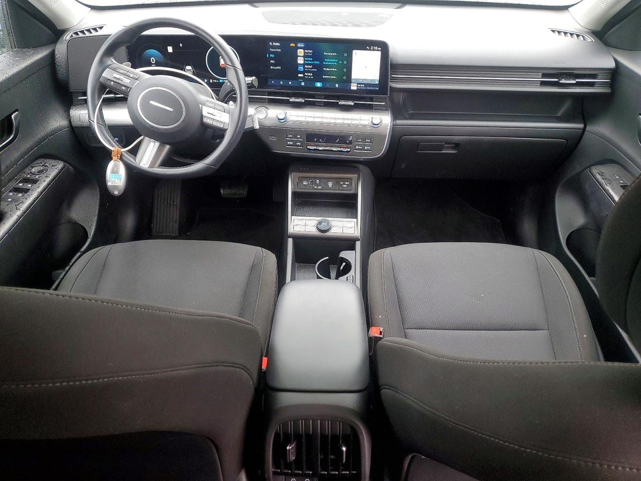 2025 HYUNDAI KONA SEL photo 8