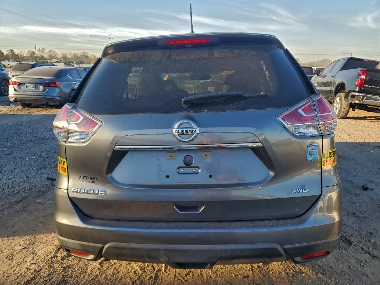 2016 NISSAN ROGUE S photo 16