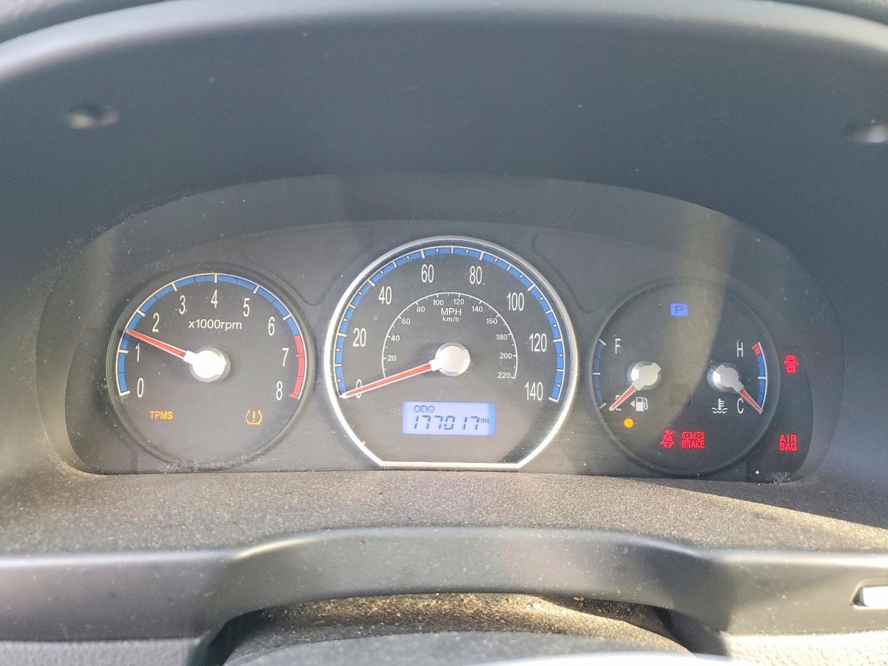 2009 HYUNDAI SANTA FE GLS photo 9
