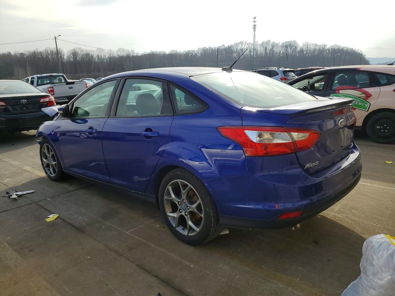 2013 FORD FOCUS SE photo 2