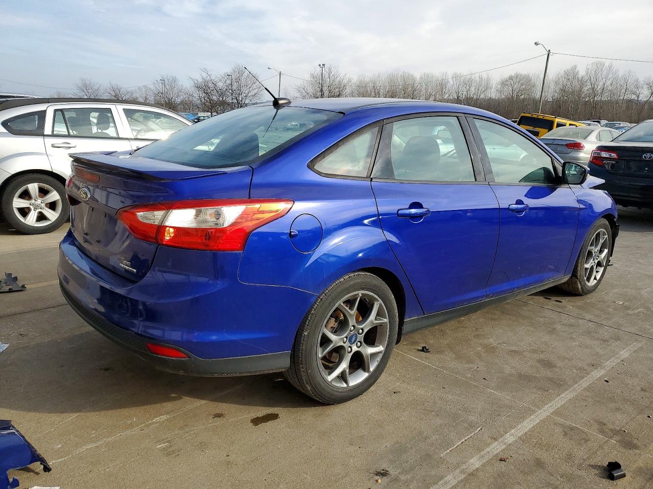 2013 FORD FOCUS SE photo 3