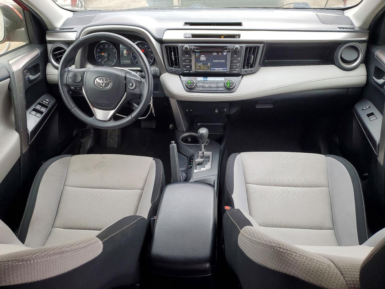 2016 TOYOTA RAV4 XLE photo 8