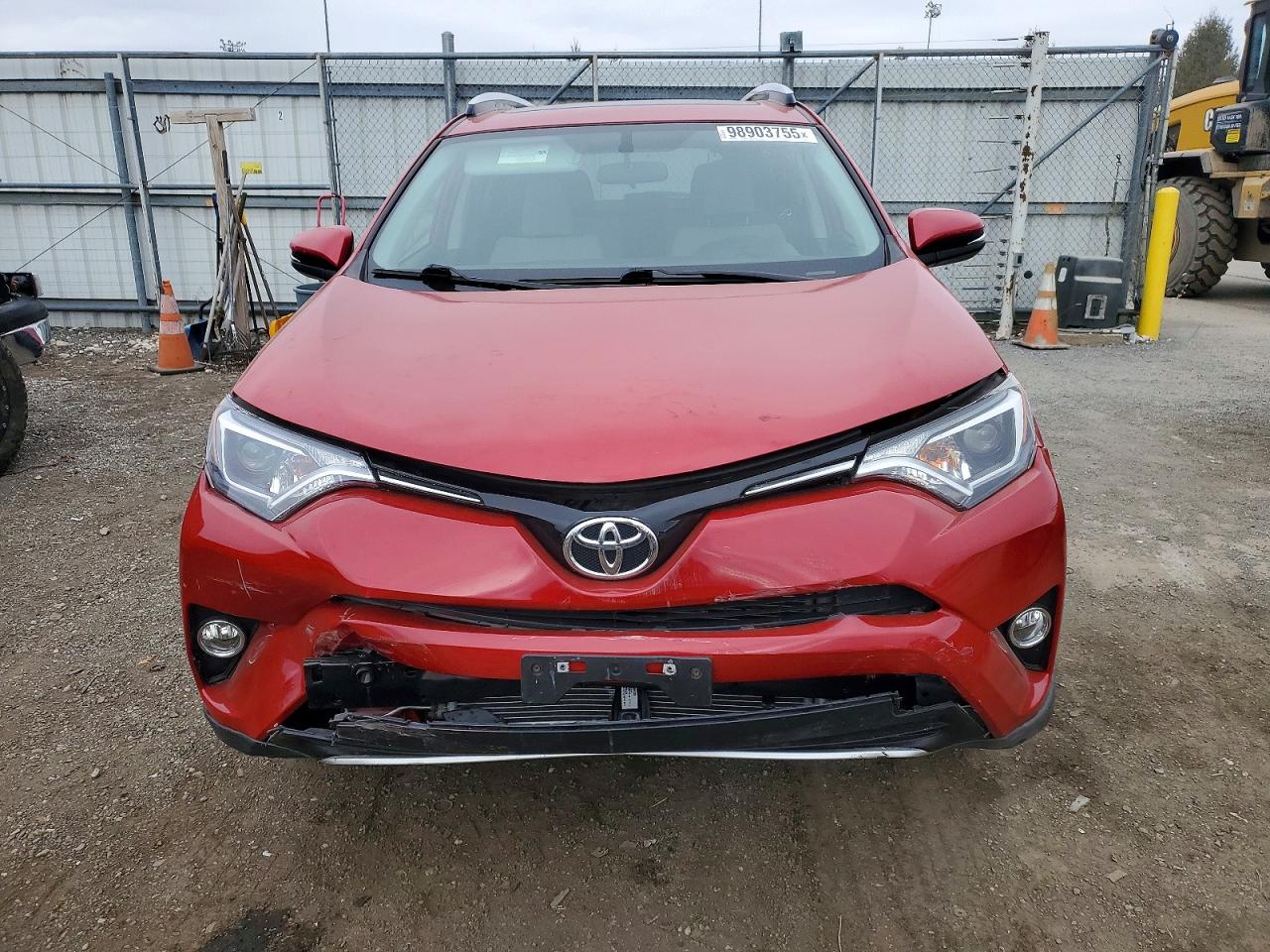 2016 TOYOTA RAV4 XLE photo 5