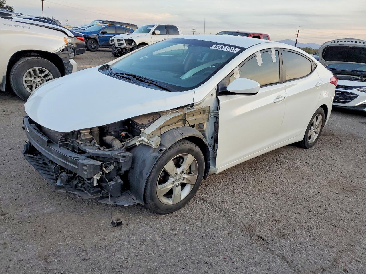 2012 HYUNDAI ELANTRA
