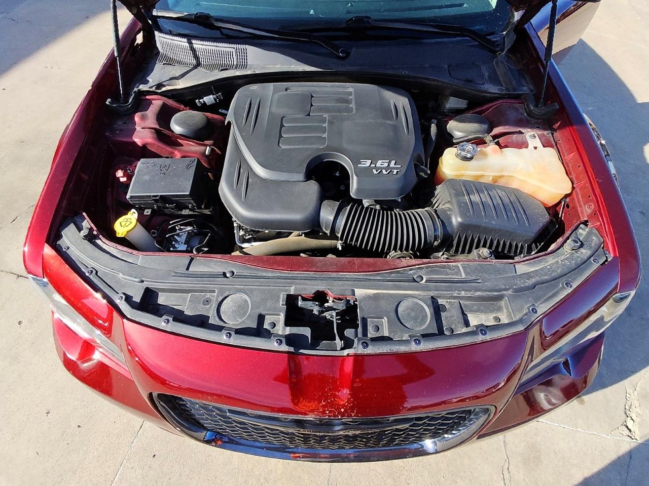 2022 CHRYSLER 300 TOURING photo 11