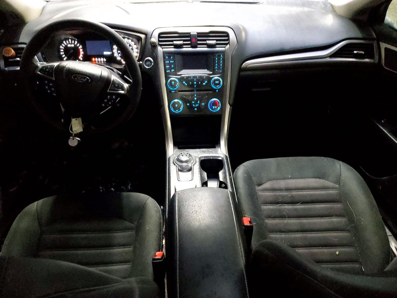 2017 FORD FUSION SE photo 22