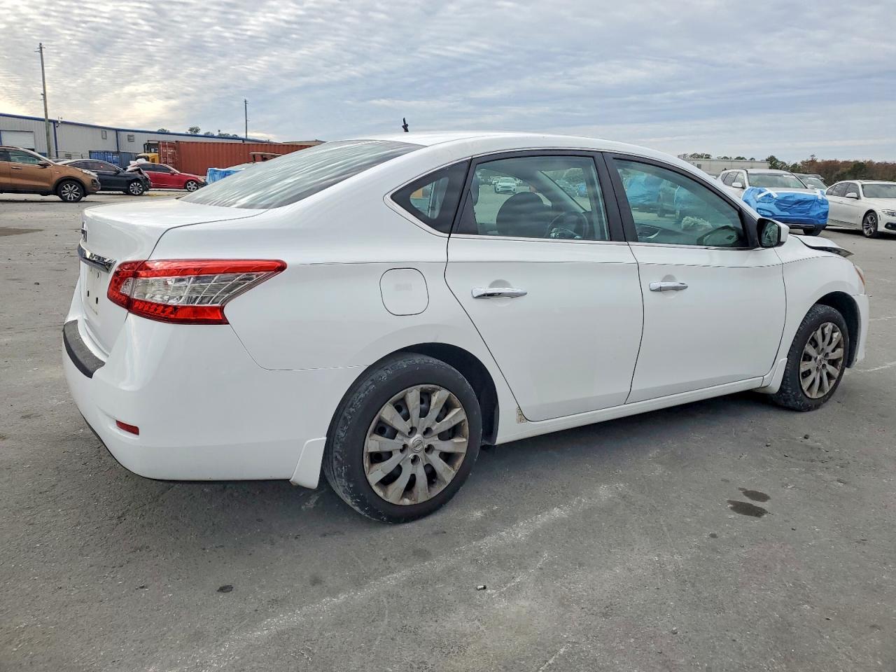 2015 NISSAN SENTRA S photo 9