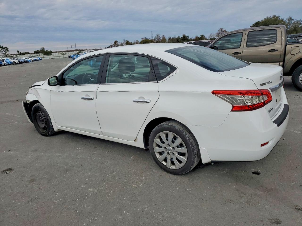 2015 NISSAN SENTRA S photo 5