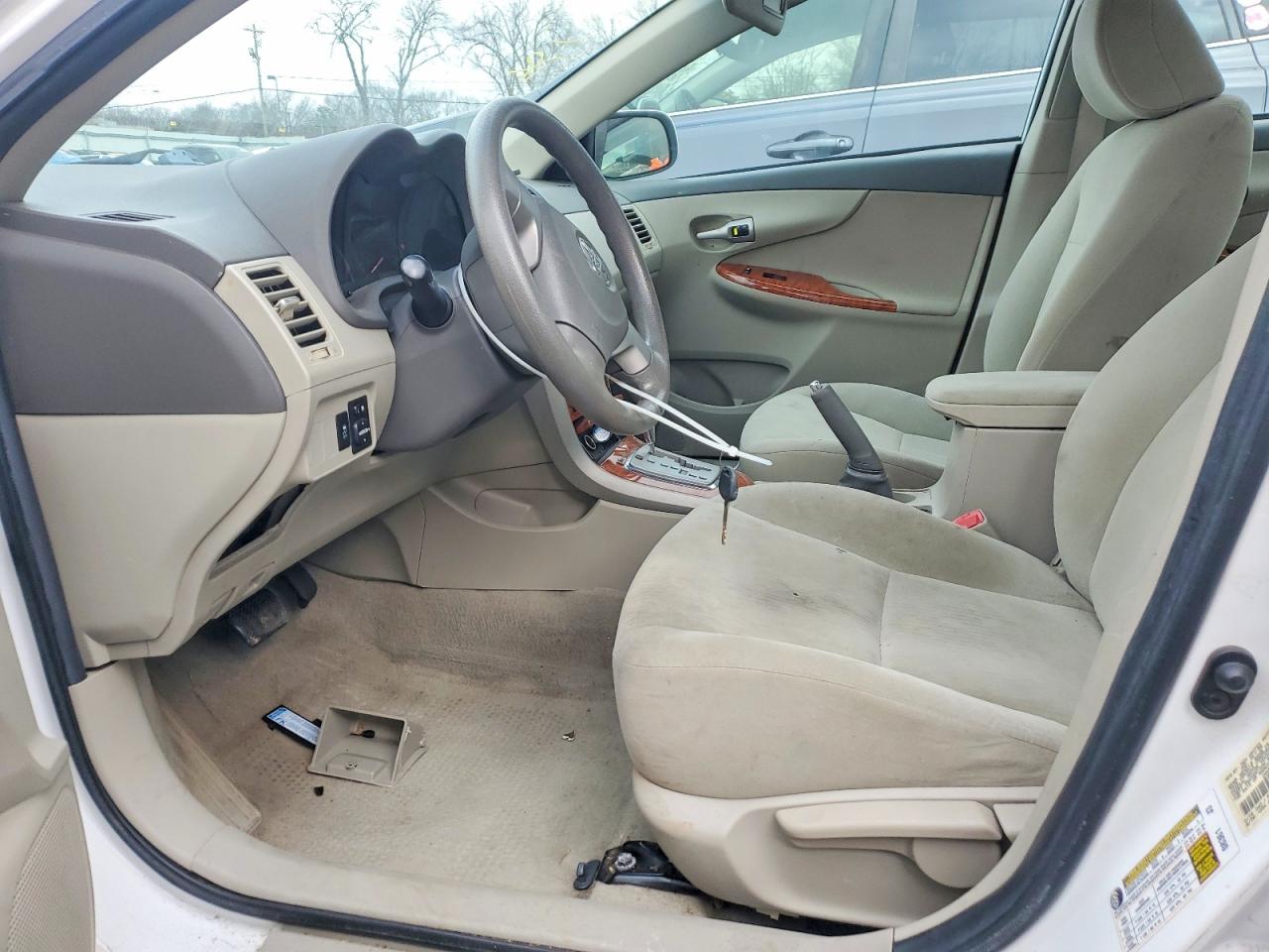 2010 TOYOTA COROLLA BASE photo 13