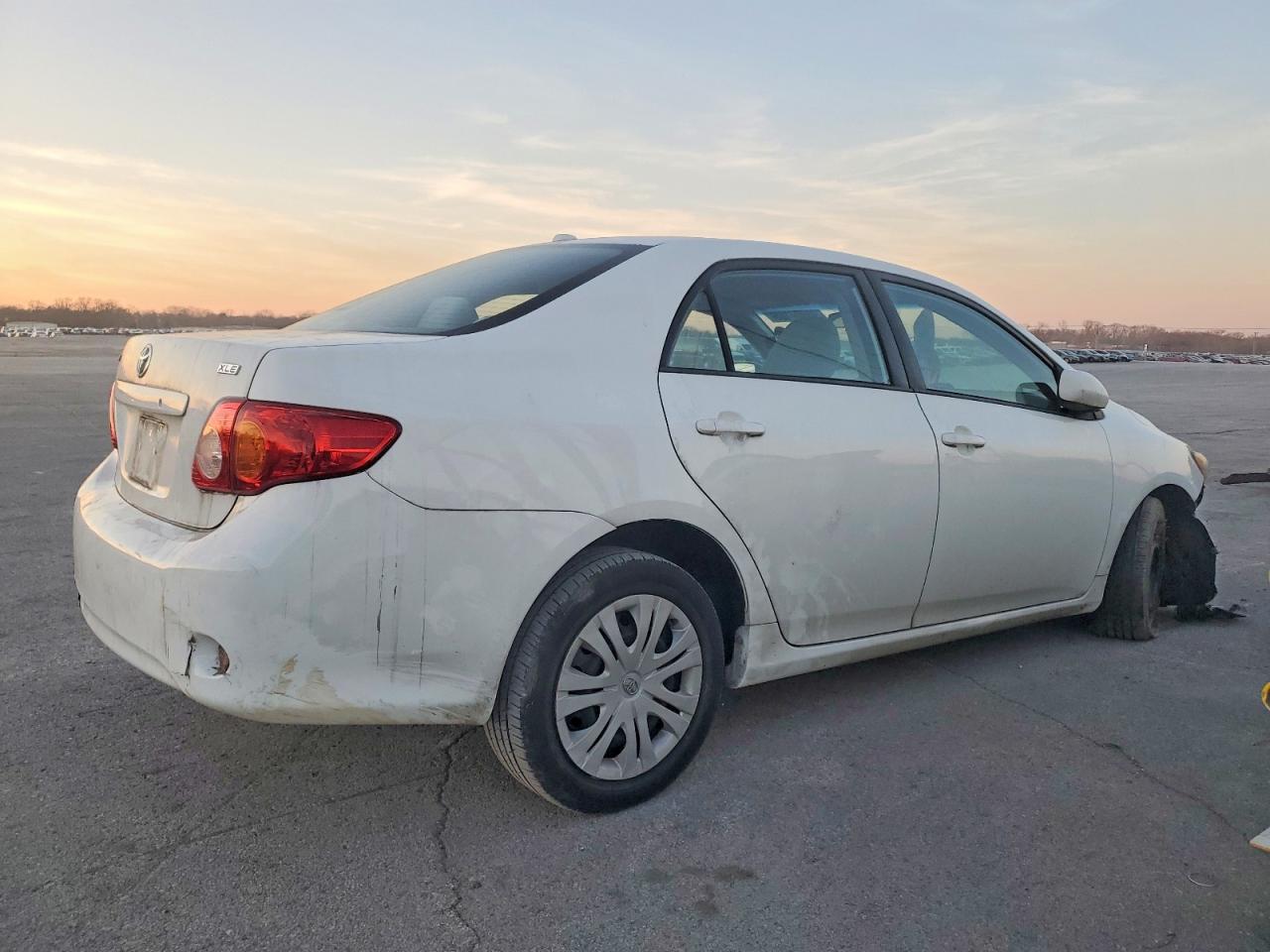 2010 TOYOTA COROLLA BASE photo 5