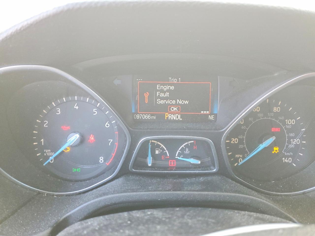 2018 FORD FOCUS SE photo 17