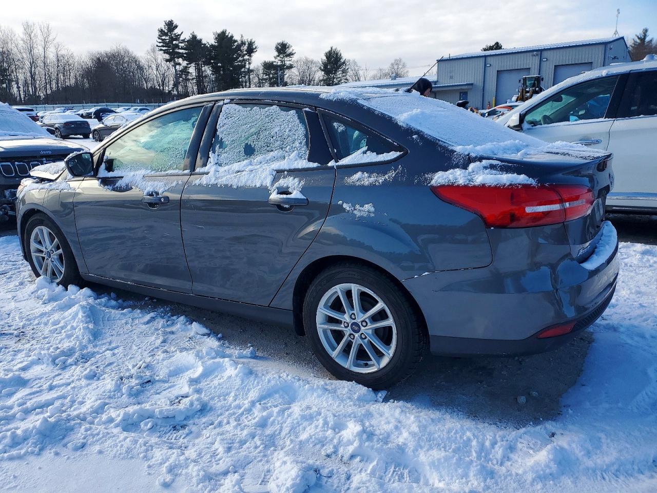 2018 FORD FOCUS SE photo 3