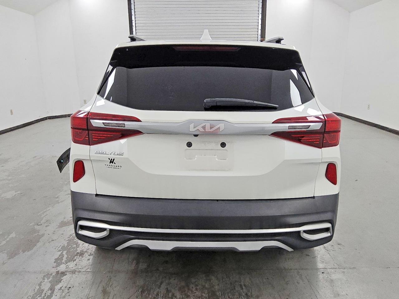 2023 KIA SELTOS S photo 11