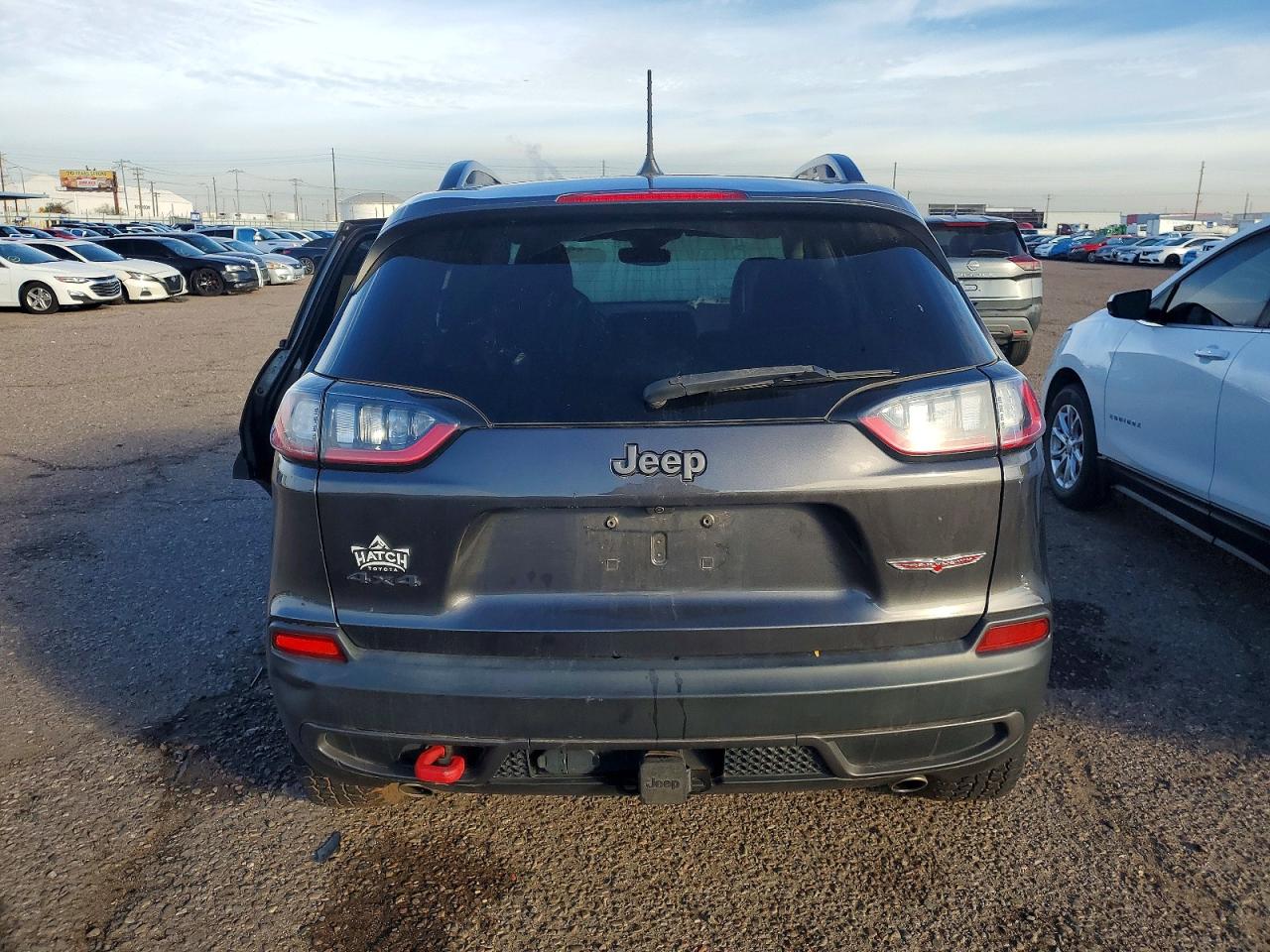 2022 JEEP CHEROKEE TRAILHAWK photo 6