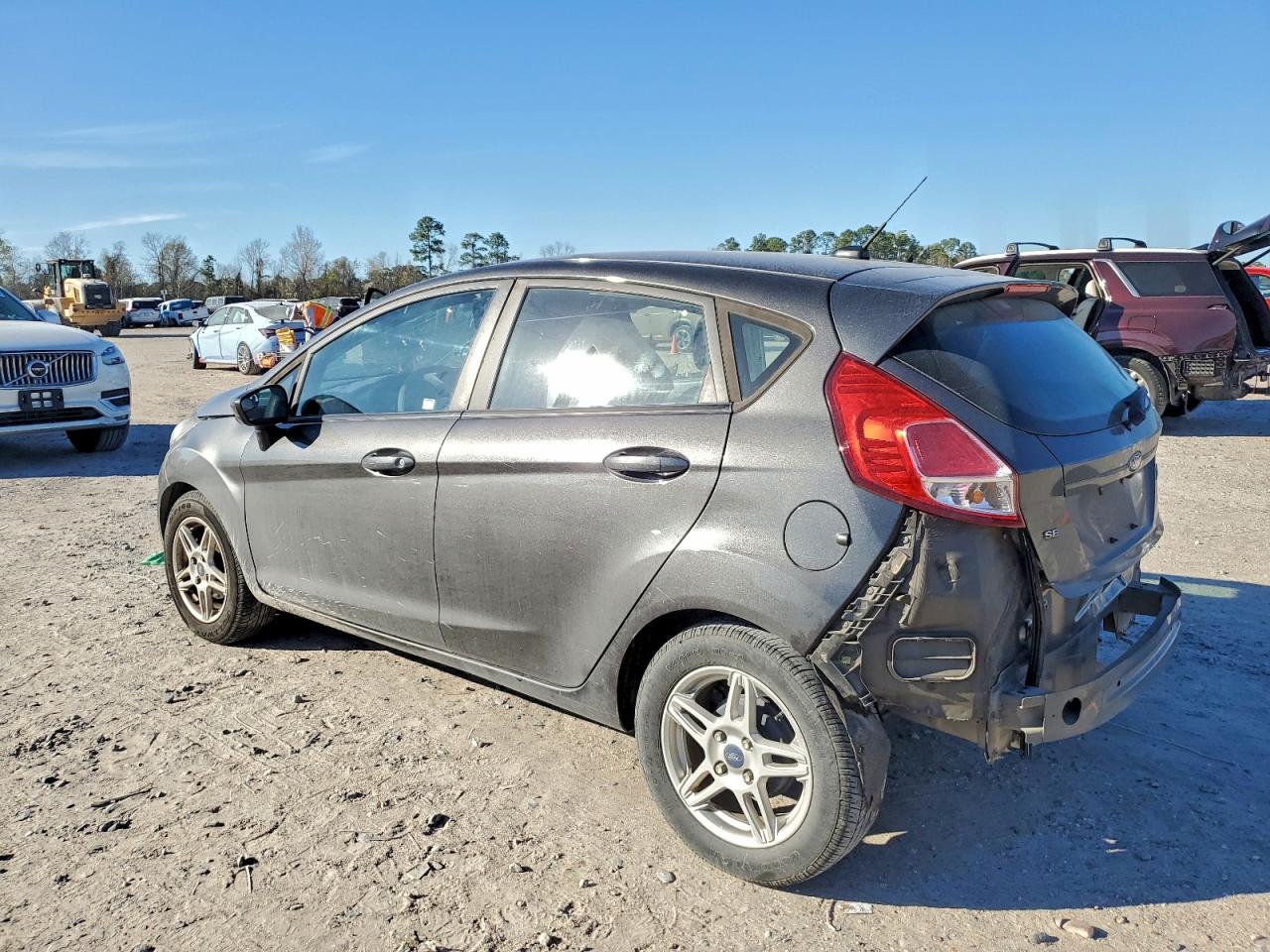 2018 FORD FIESTA SE photo 2