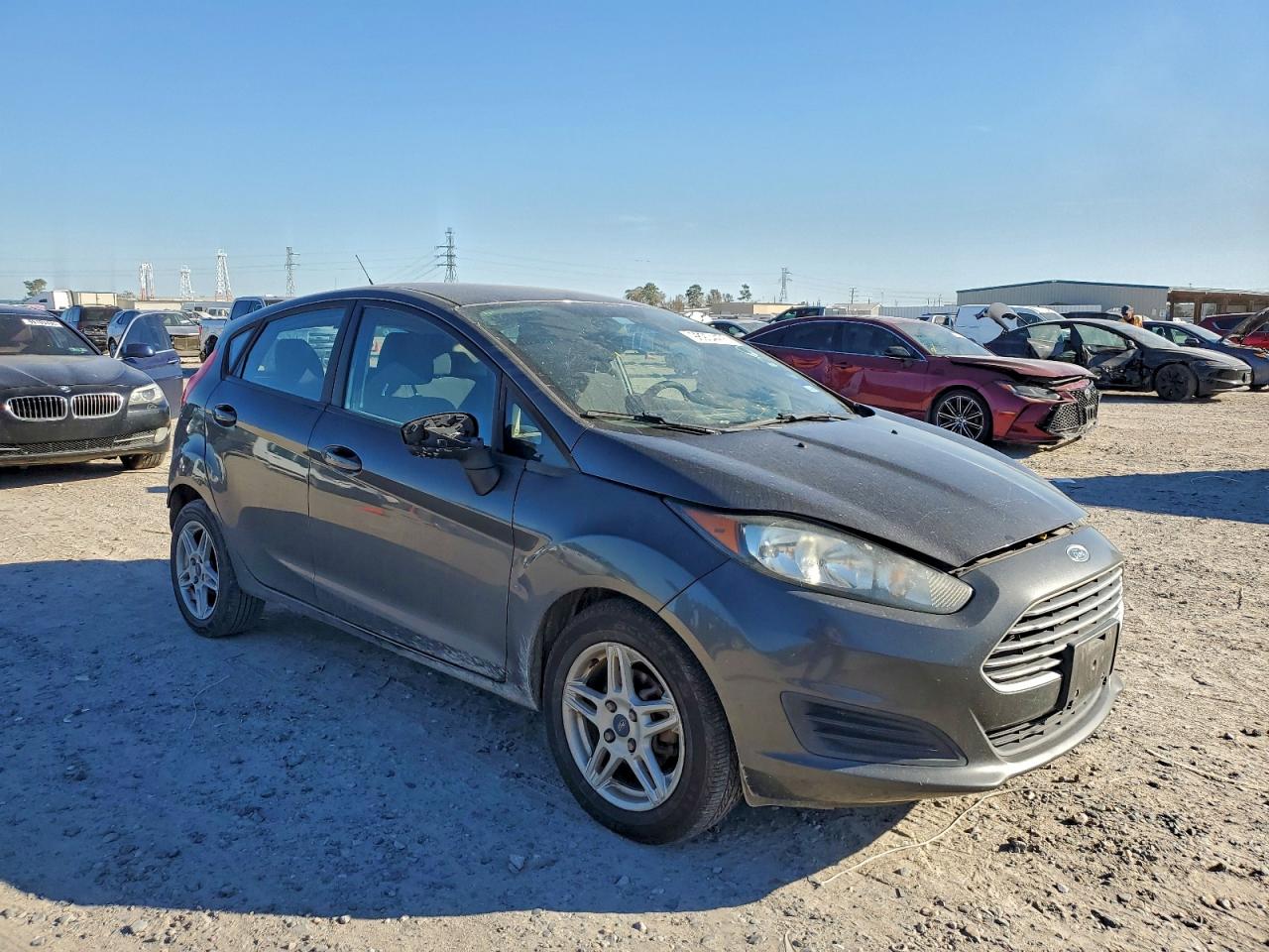 2018 FORD FIESTA SE photo 4