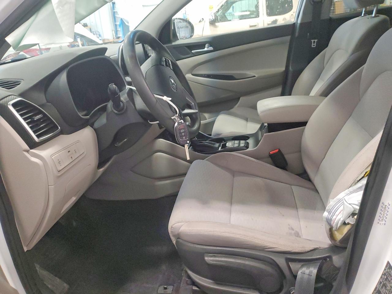 2021 HYUNDAI TUCSON SE photo 13