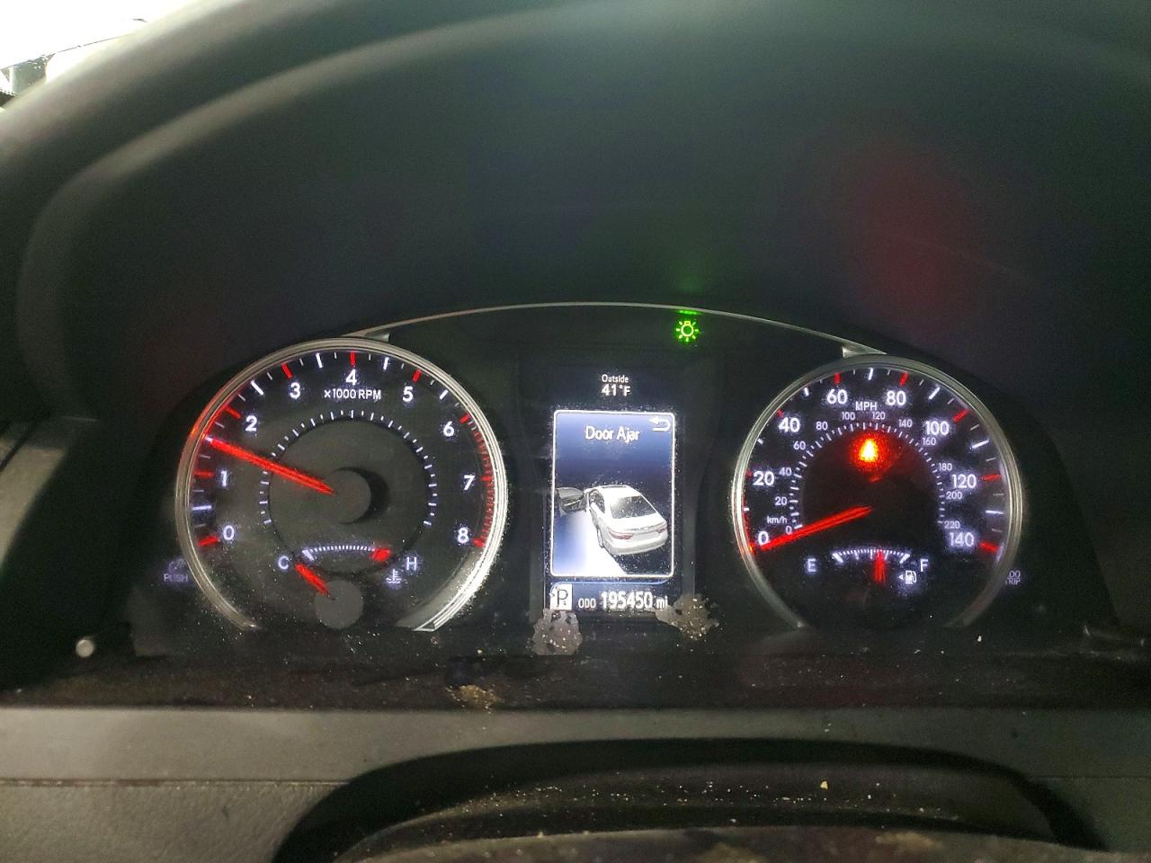 2017 TOYOTA CAMRY LE photo 9