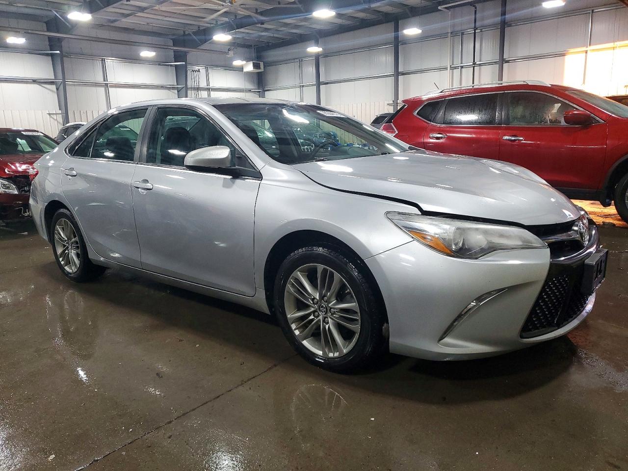 2017 TOYOTA CAMRY LE photo 4