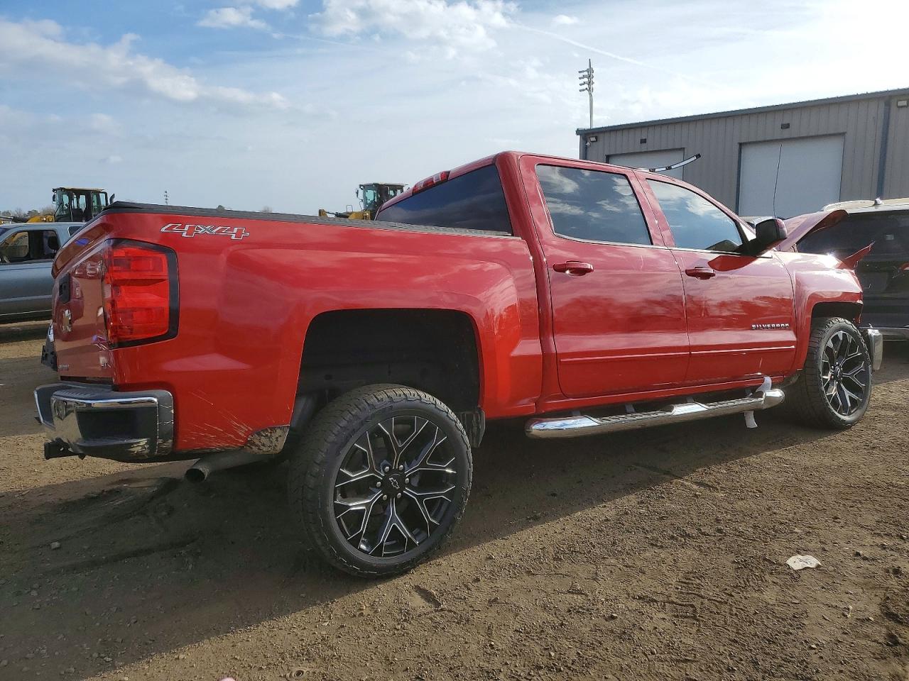 2015 CHEVROLET SILVERADO K1500 LT photo 3