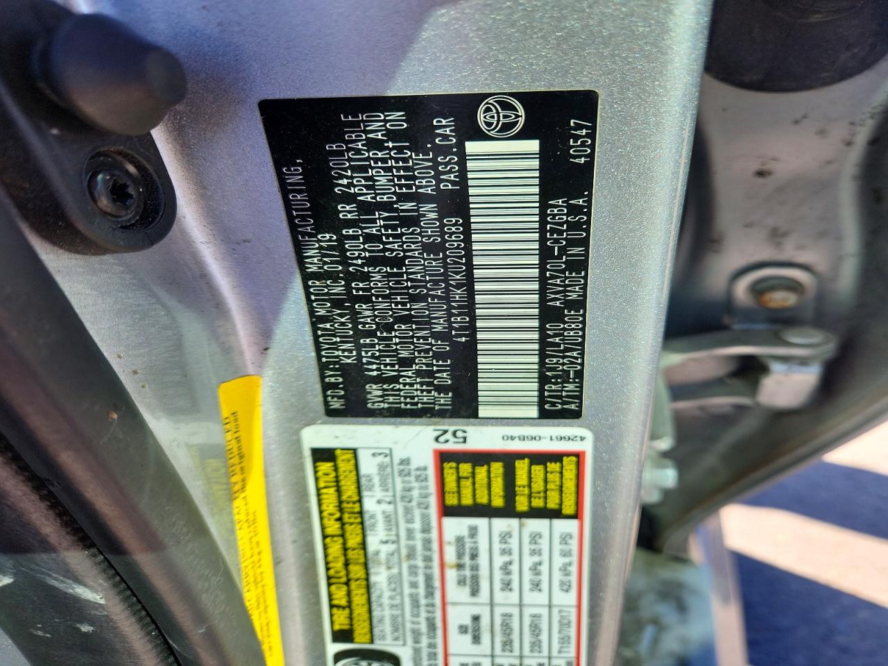 2019 TOYOTA CAMRY L photo 13