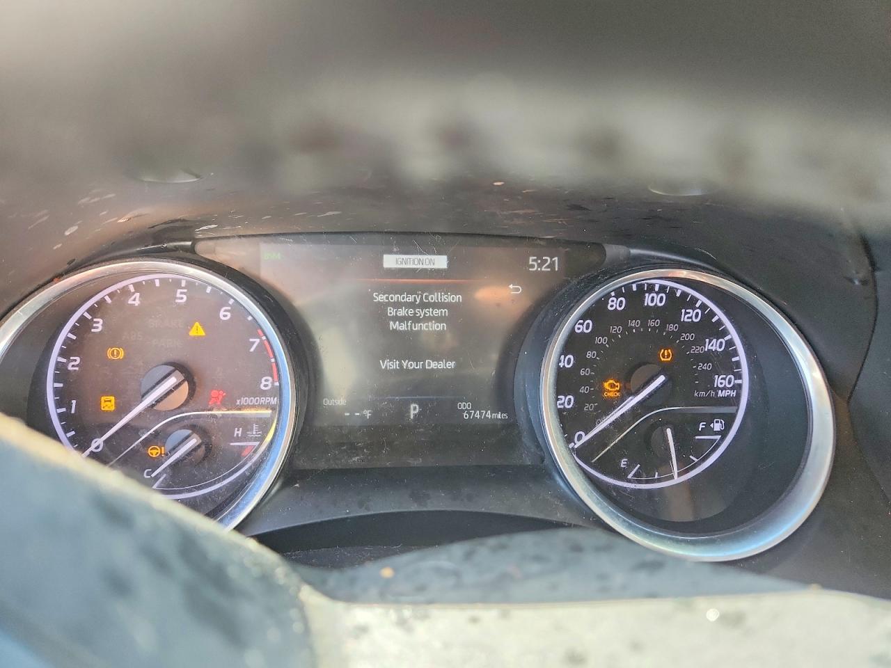 2019 TOYOTA CAMRY L photo 9