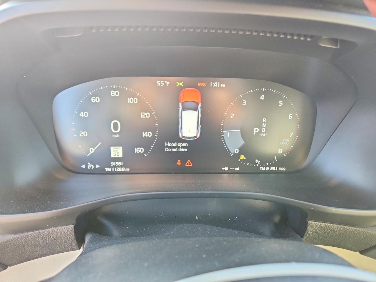 2020 VOLVO XC40 T5 MOMENTUM photo 9