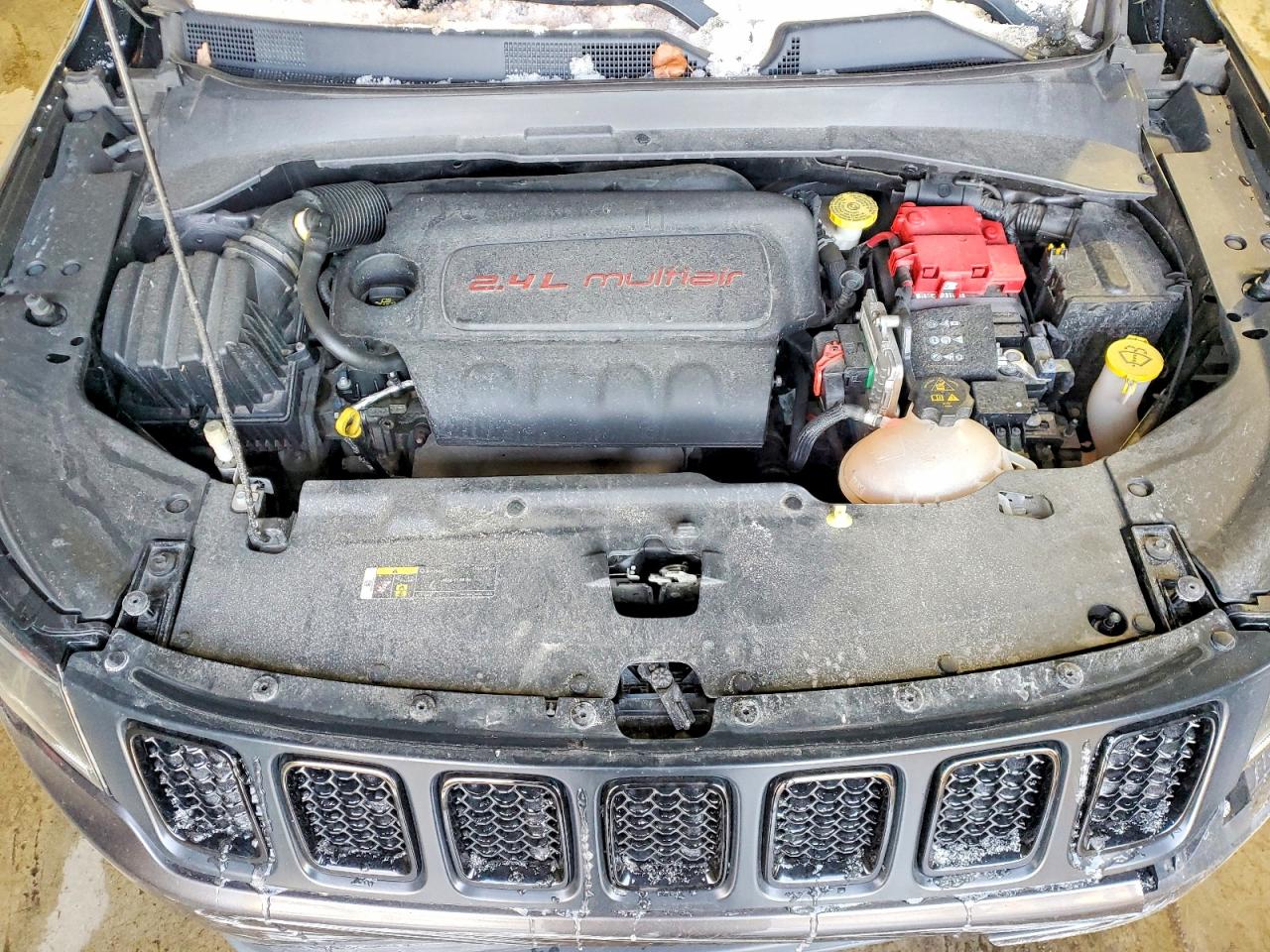 2019 JEEP COMPASS LATITUDE photo 12
