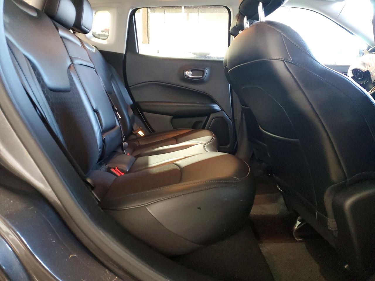 2019 JEEP COMPASS LATITUDE photo 11